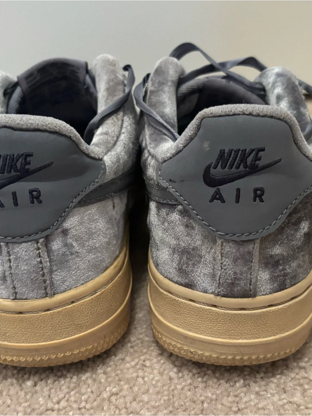 Nike Air Force 1 Women’s Size 6 Crushed Velvet Low-Top Sneakers Dark Sky Blue